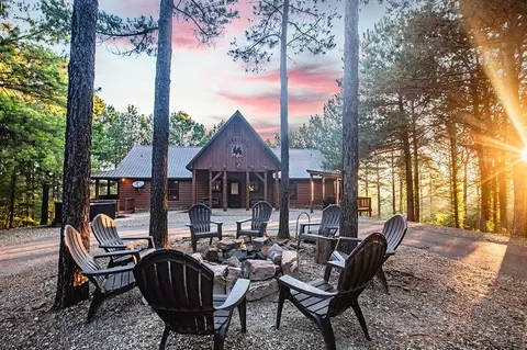367 Deer Creek Trl, Broken Bow, OK 74728