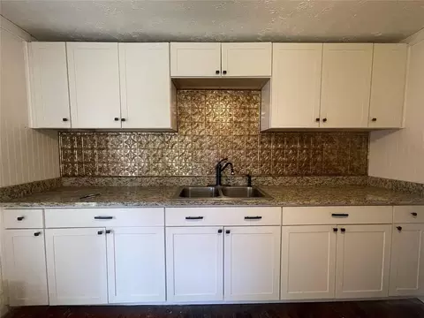 718 N G St, Eufaula, OK 74432 photo 7