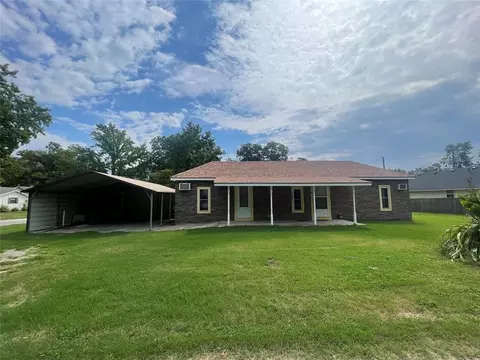 718 N G St, Eufaula, OK 74432 photo 2