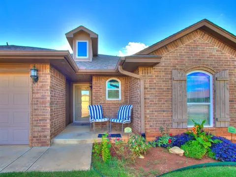 1213 Greenfield Ave, Yukon, OK 73099