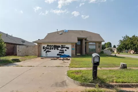 124 Parkdale Ct, Noble, OK 73068