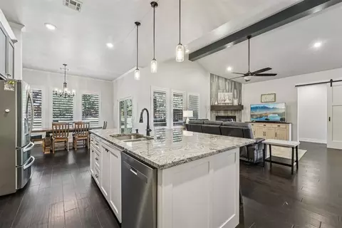 Kitchen - 12751 Deer Run, Arcadia, OK 73007 photo 3 of 5