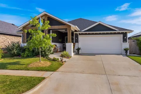 800 Lerkim Ln, Norman, OK 73069