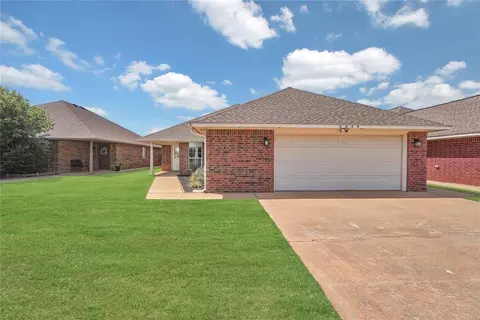 2809 Hunter Pointe, Altus, OK 73521 photo 2