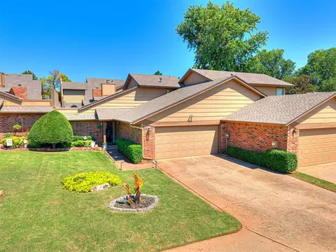 109 Woodbridge Cir, Edmond, OK 73012