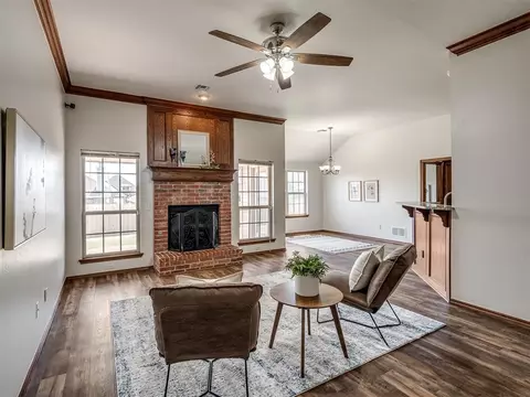 2612 SE 97th St, Moore, OK 73160