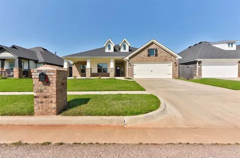 813 Scully Rd, Yukon, OK 73099