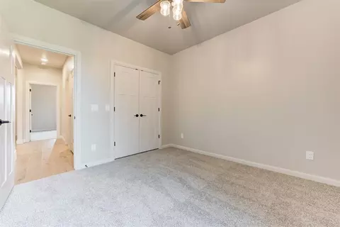 Bedroom - 3003 Pescara Dr, Norman, OK 73071 photo 8 of 10