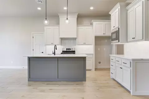 Kitchen - 3003 Pescara Dr, Norman, OK 73071 photo 1 of 7