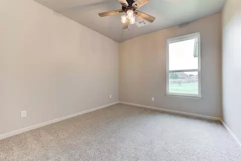 Bedroom - 3003 Pescara Dr, Norman, OK 73071 photo 7 of 10