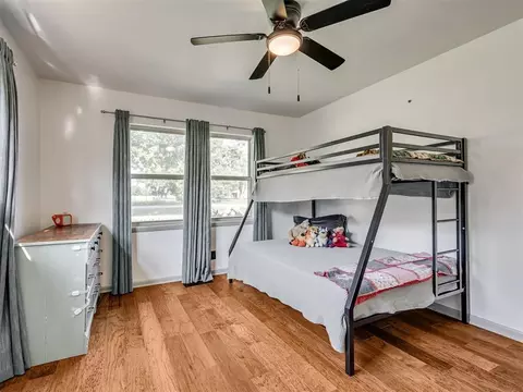 Bedroom - 406 S Pine St, Crescent, OK 73028 photo 7 of 8