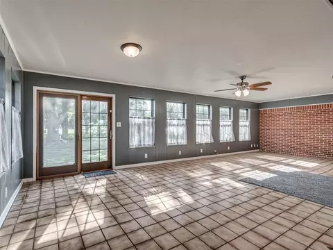 Other - 406 S Pine St, Crescent, OK 73028 photo 2 of 8