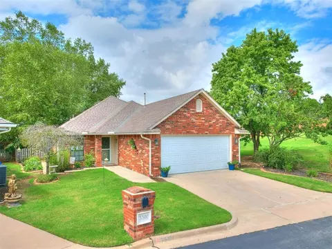 3300 Heather Glen Dr, Norman, OK 73072