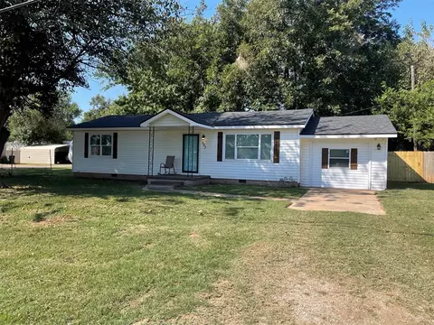 523 SE 4th St, Lexington, OK 73051