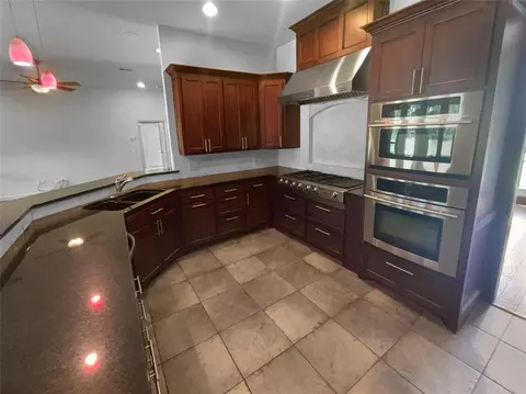 Kitchen - 8 Summit Rd, Guthrie, OK 73044 photo 3 of 3