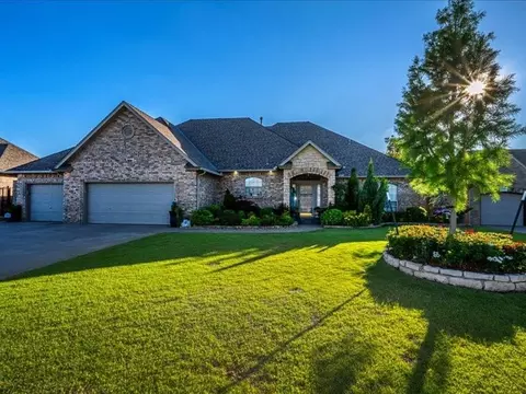 13713 Hillahay Dr, Oklahoma City, OK 73170