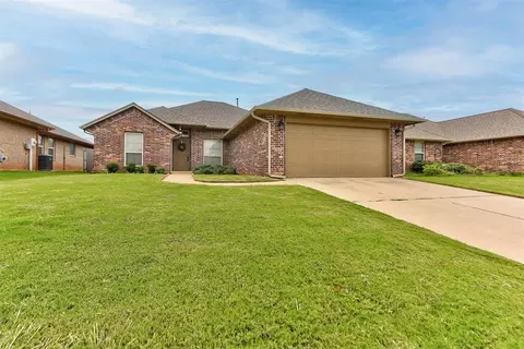 2212 NW 158th St, Edmond, OK 73013
