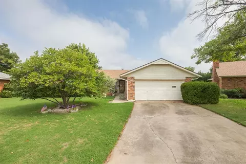 8517 NW 87th St, Oklahoma City, OK 73132