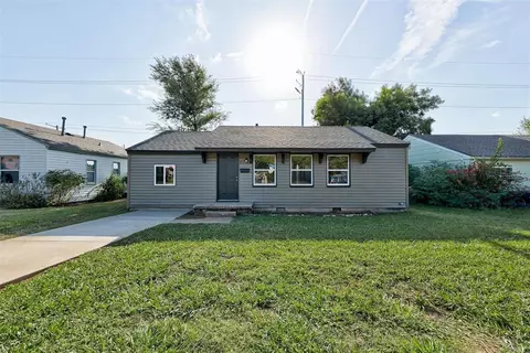 516 Monroney Dr, Midwest City, OK 73110