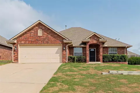 11521 Village Ave, Midwest City, OK 73130