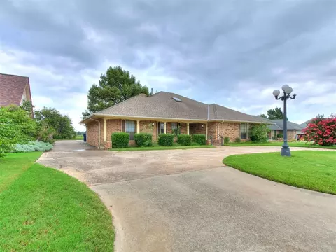 605 SW 111th St, Oklahoma City, OK 73170