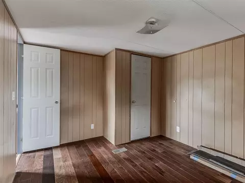 Bedroom - 21236 SE 129th St, Mcloud, OK 74851 photo 8 of 9