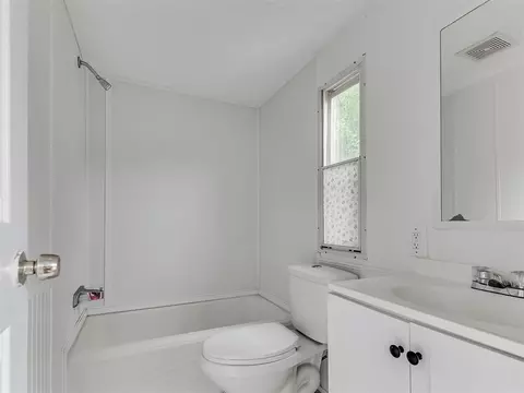 Bath - 21236 SE 129th St, Mcloud, OK 74851 photo 2 of 2