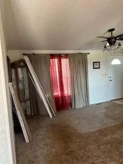 Living - 3950 E Camp Dr, Guthrie, OK 73044 photo 2 of 3