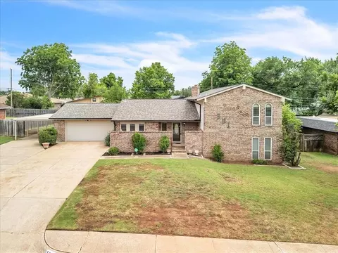 501 Queensboro Pl, Yukon, OK 73099