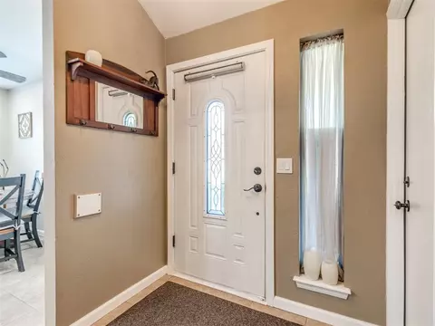 Entry Way - 804 Ash Ct, Norman, OK 73072 photo 1 of 1