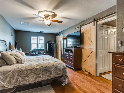 Bedroom - 804 Ash Ct, Norman, OK 73072 photo 2 of 7