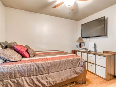 Bedroom - 804 Ash Ct, Norman, OK 73072 photo 6 of 7