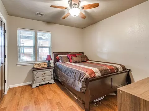 Bedroom - 804 Ash Ct, Norman, OK 73072 photo 4 of 7