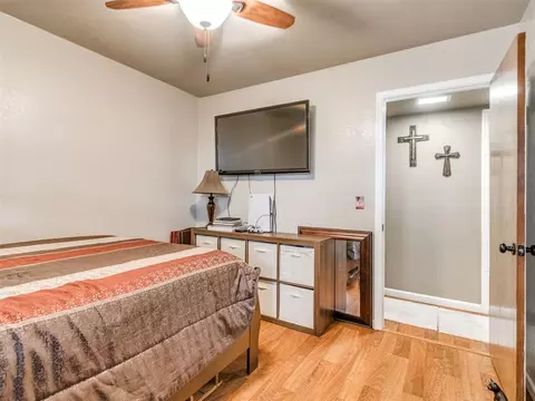 Bedroom - 804 Ash Ct, Norman, OK 73072 photo 5 of 7