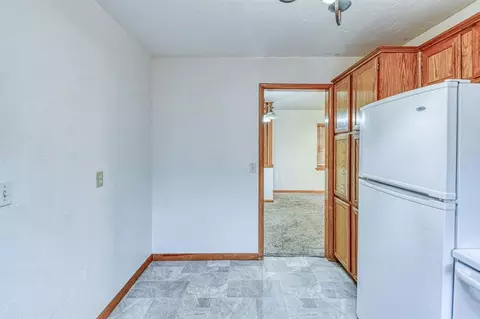 Entry Way - 19 Circle Dr, Chickasha, OK 73018 photo 2 of 2