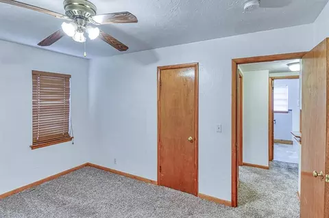 Bedroom - 19 Circle Dr, Chickasha, OK 73018 photo 2 of 6