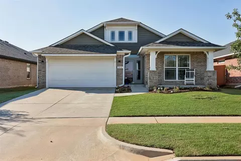 916 Old Frisco Rd, Norman, OK 73069