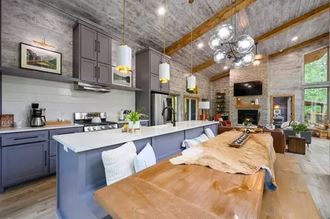 Kitchen - 35 Sunset Beach Trl, Broken Bow, OK 74728 photo 1 of 2