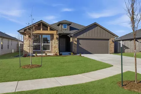 457 Vista Dr, Yukon, OK 73099