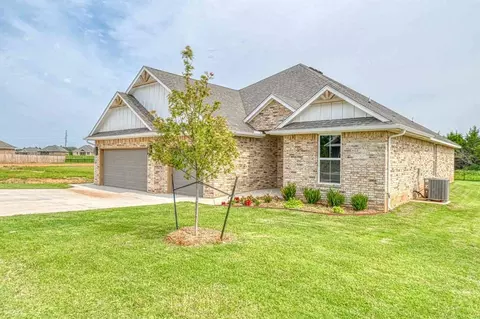 2728 Dunham Dr, Norman, OK 73071