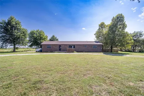 29705 W Reuter Rd, Hinton, OK 73047