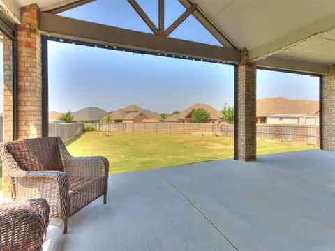 Exterior - 1417 Atalon Dr, Moore, OK 73160 photo 6 of 8