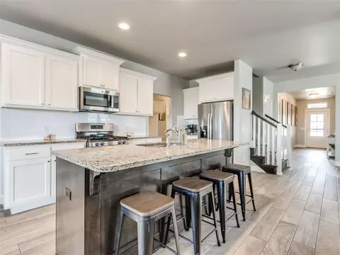 Kitchen - 1417 Atalon Dr, Moore, OK 73160 photo 2 of 5