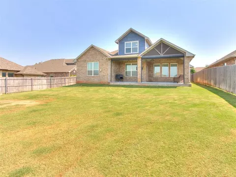 Exterior - 1417 Atalon Dr, Moore, OK 73160 photo 7 of 8