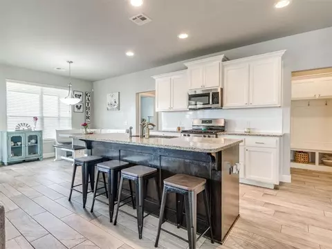 Kitchen - 1417 Atalon Dr, Moore, OK 73160 photo 1 of 5