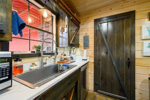 Kitchen - 263 Orca Rd, Broken Bow, OK 74728 photo 5 of 6