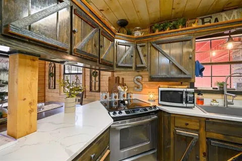 Kitchen - 263 Orca Rd, Broken Bow, OK 74728 photo 3 of 6