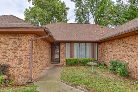 2101 Riverside Dr, Norman, OK 73072 photo 5