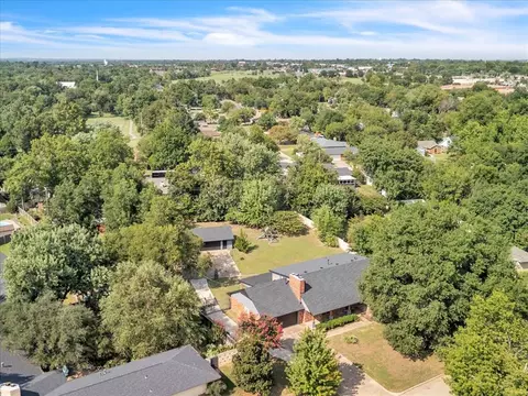 911 Mockingbird Ln, Norman, OK 73071 photo 35