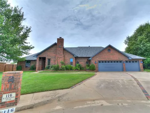 116 E Parkland Dr, Yukon, OK 73099